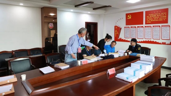 “湖南省法治政府建设示范区”创建活动第三方评估组来我区开展实地评估