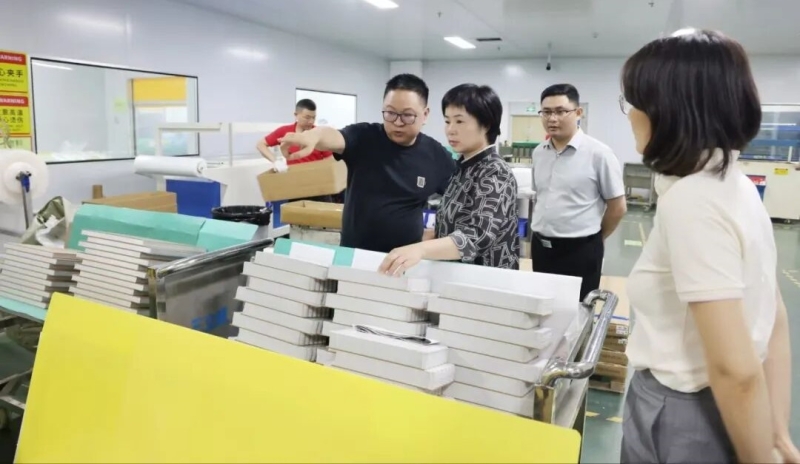 �ֺ컪����PCB��ҵ��������չ