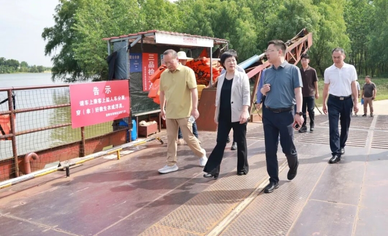 林红华“四不两直”检查督导水上交通及安全生产工作